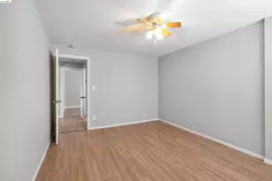36863 Elm St, Newark, CA 94560 - Photo 12