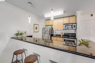 6400 Christie Ave, Emeryville, CA 94608 - Photo 10