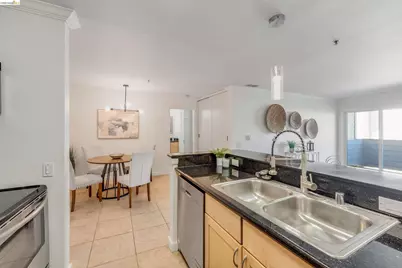 6400 Christie Ave #5319, Emeryville, CA 94608 - Photo 6