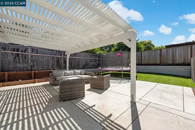 1212 McEwing Ct, Concord, CA 94521 - Photo 18