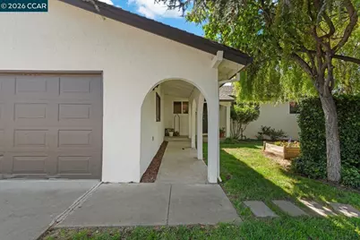 1212 McEwing Ct, Concord, CA 94521 - Photo 4