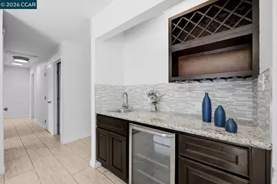 1212 McEwing Ct, Concord, CA 94521 - Photo 10