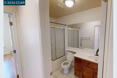2301 Park East Dr, Modesto, CA 95351 - Photo 18