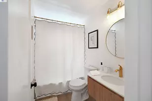 945 62nd St, Oakland, CA 94608 - Photo 26
