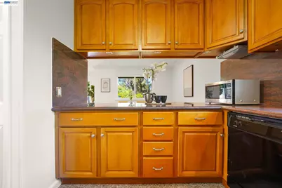 40300 Grimmer Blvd, Fremont, CA 94538 - Photo 10