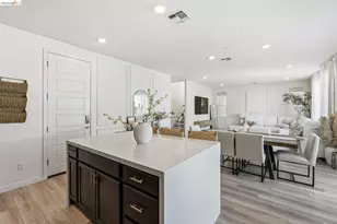 15929 Testarossa St, Lathrop, CA 95330 - Photo 10