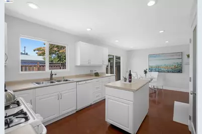 4635 Capitan Dr, Fremont, CA 94536 - Photo 14