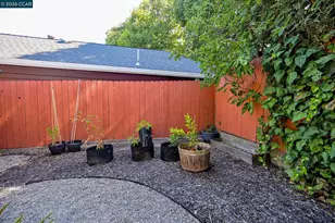 425 Bay St, Crockett, CA 94525 - Photo 40