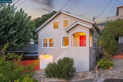 425 Bay St, Crockett, CA 94525 - Photo 1