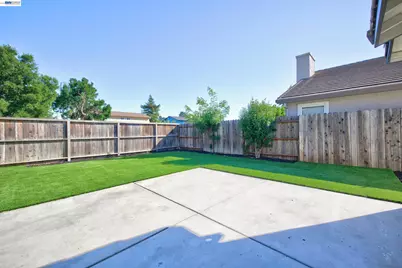 3343 Ticonderoga Pl, Fairfield, CA 94534 - Photo 6
