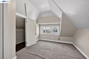 950 Loomis Ct, Oakland, CA 94606 - Photo 30