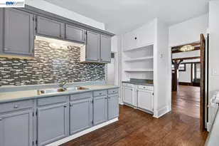 950 Loomis Ct, Oakland, CA 94606 - Photo 20