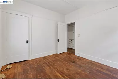 950 Loomis Ct, Oakland, CA 94606 - Photo 16
