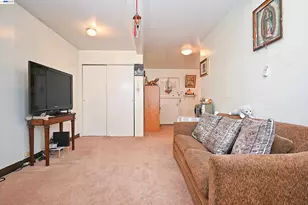 3914 Agua Vista St, Oakland, CA 94601 - Photo 44