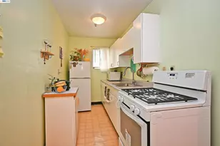 3914 Agua Vista St, Oakland, CA 94601 - Photo 38