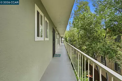 2115 Central #5, Alameda, CA 94501 - Photo 30