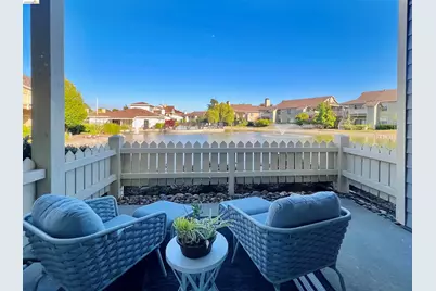 187 Shoreline Ct, Richmond, CA 94804 - Photo 2
