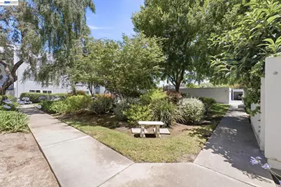 1075 Shell Blvd #11, Foster City, CA 94404 - Photo 56