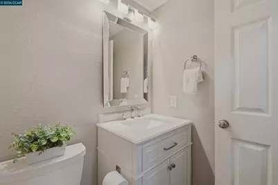 862 Foothill Dr, Windsor, CA 95492 - Photo 16