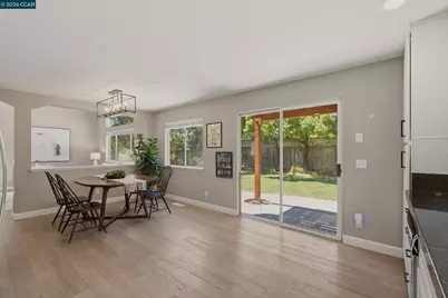 862 Foothill Dr, Windsor, CA 95492 - Photo 10