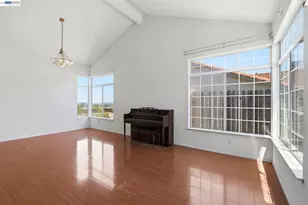 9 Beechwood Ct, Pittsburg, CA 94565 - Photo 4