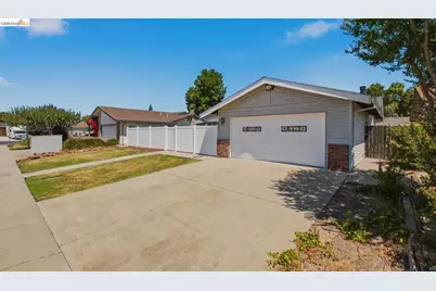 1421 Woodmont Way, Stockton, CA 95209 - Photo 4