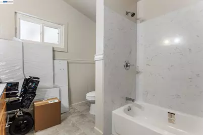 26770 Hayward Blvd, Hayward, CA 94542 - Photo 16