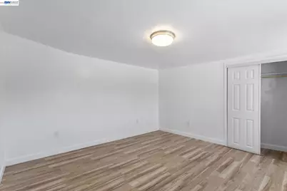 26770 Hayward Blvd, Hayward, CA 94542 - Photo 12