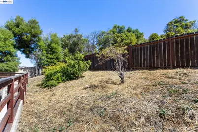 26770 Hayward Blvd, Hayward, CA 94542 - Photo 24