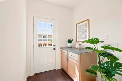 4205 West St, Oakland, CA 94608 - Photo 28
