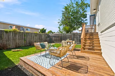 4205 West St, Oakland, CA 94608 - Photo 46