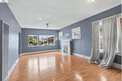 1735 Auseon Ave, Oakland, CA 94621 - Photo 8