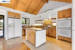 1302 Westview Dr, Berkeley, CA 94705 - Photo 6