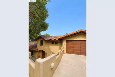 1302 Westview Dr, Berkeley, CA 94705 - Photo 2