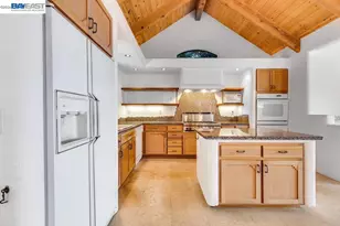 1302 Westview Dr, Berkeley, CA 94705 - Photo 4