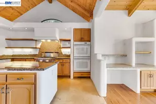 1302 Westview Dr, Berkeley, CA 94705 - Photo 16