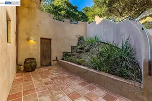1302 Westview Dr, Berkeley, CA 94705 - Photo 70