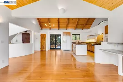 1302 Westview Dr, Berkeley, CA 94705 - Photo 10