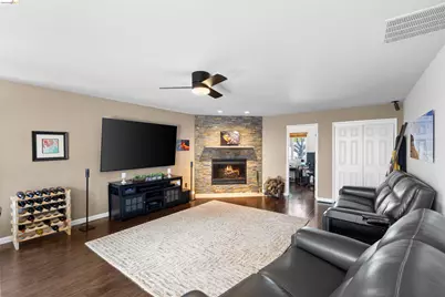 17032 Via Corona, San Lorenzo, CA 94580 - Photo 26