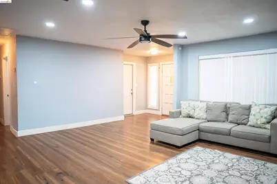 2008 Presidio Ave, Modesto, CA 95355 - Photo 2