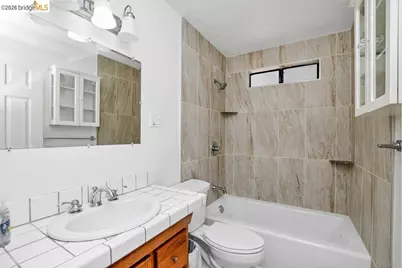805 Calero St, Milpitas, CA 95035 - Photo 10