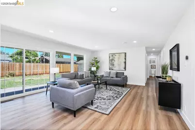 65 Arcade St, Stockton, CA 95204 - Photo 8