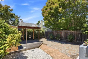 1095 Peach St, Alameda, CA 94501 - Photo 24