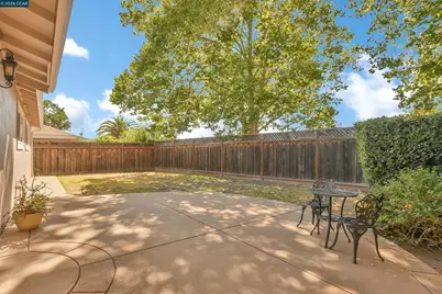 3555 Thunderbird Dr, Concord, CA 94520 - Photo 20