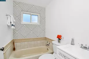 3555 Thunderbird Dr, Concord, CA 94520 - Photo 16