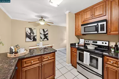 1699 Laguna #214, Concord, CA 94520 - Photo 18