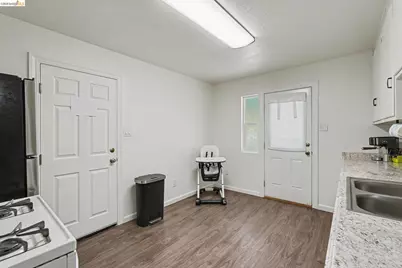 2924 Elizabeth Ln, Antioch, CA 94509 - Photo 10
