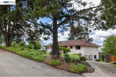 6727 Sunnyslope Ave, Castro Valley, CA 94552 - Photo 4