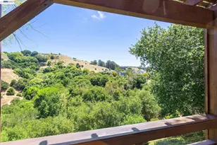 19252 Masterson Pl, Castro Valley, CA 94552 - Photo 60