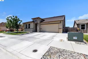 1893 Summit Dr, Los Banos, CA 93635 - Photo 1